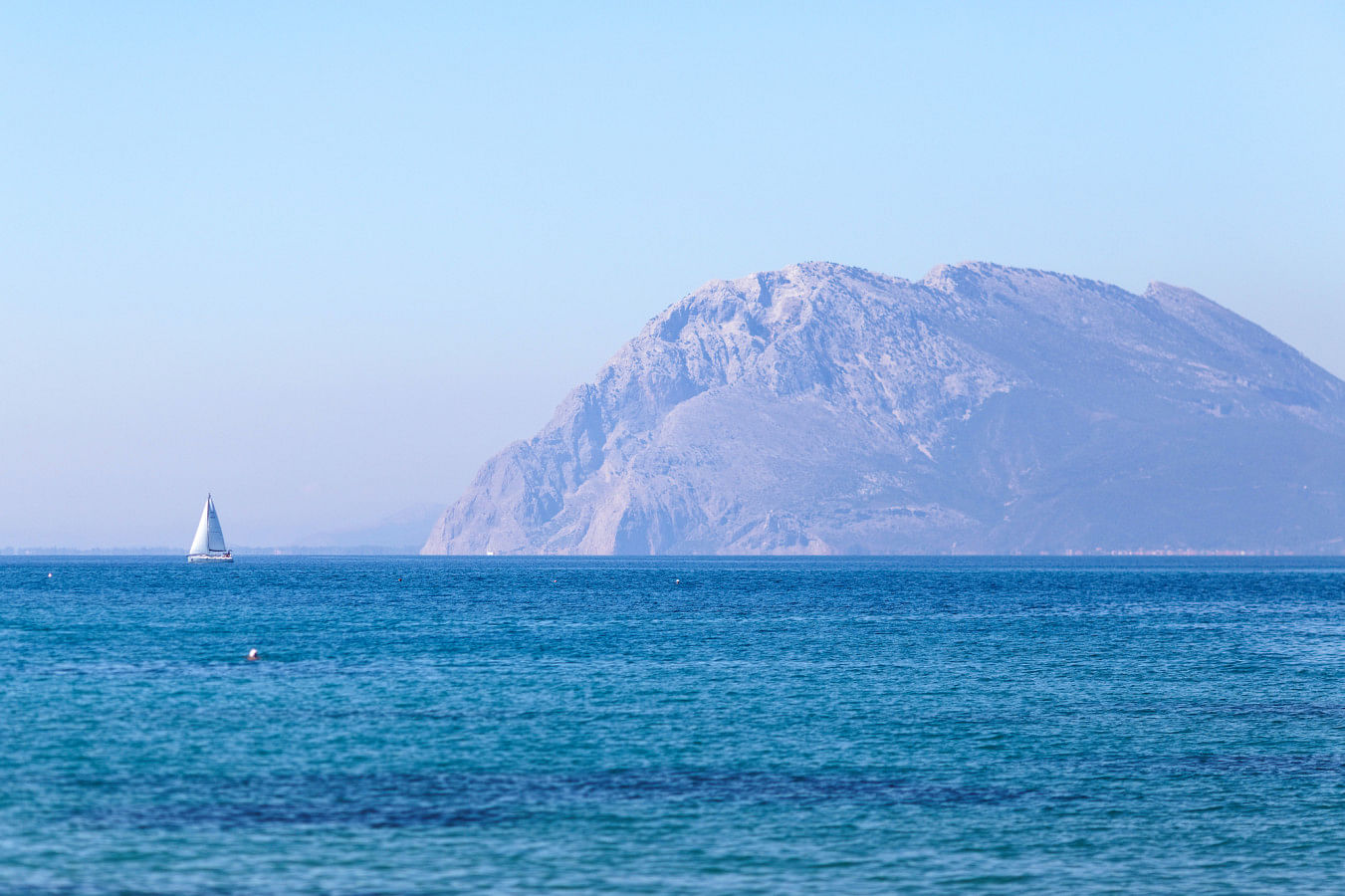 Rent a boat in Patras